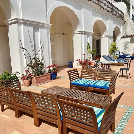 Casa Coppelia בית אירוח